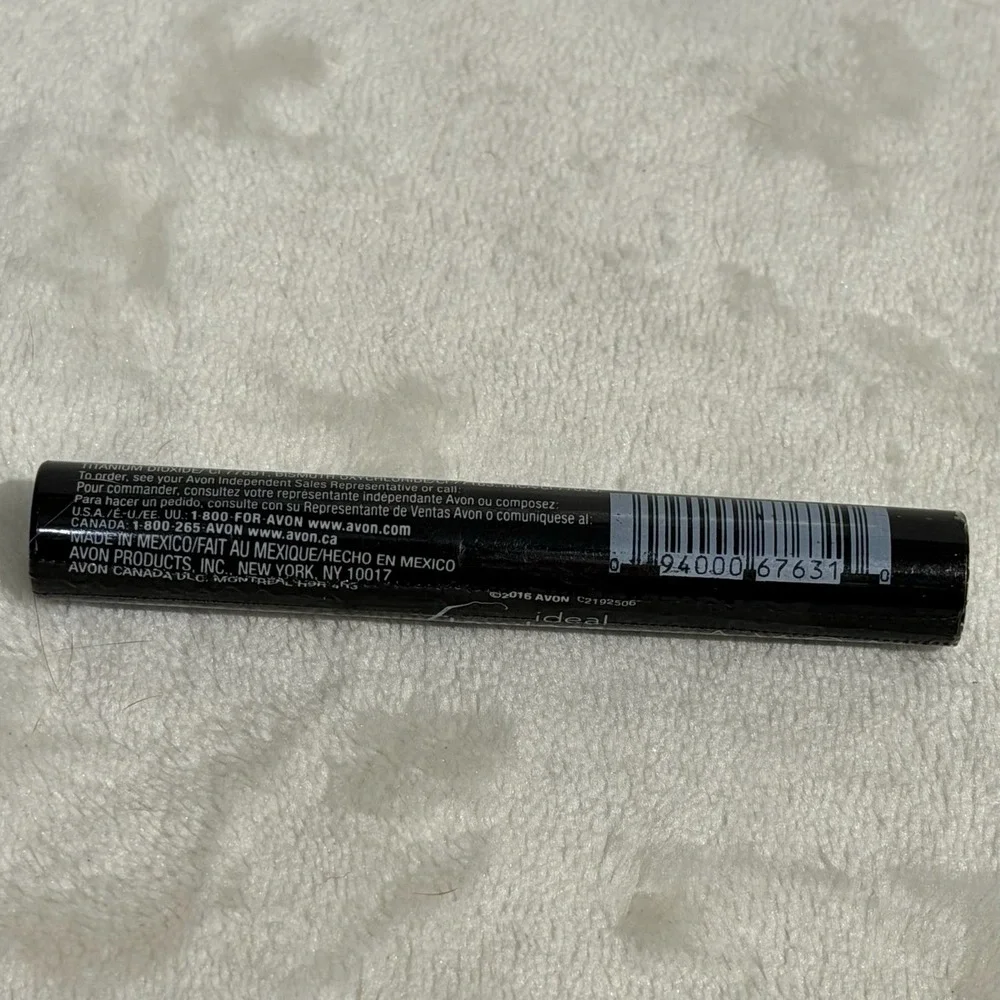Avon Ideal Flawless Concealer Stick F02 Neutral .7 oz Discontinued Deadstock NEW